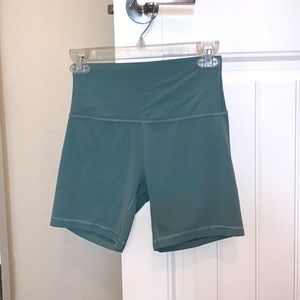 Lululemon align short size 6